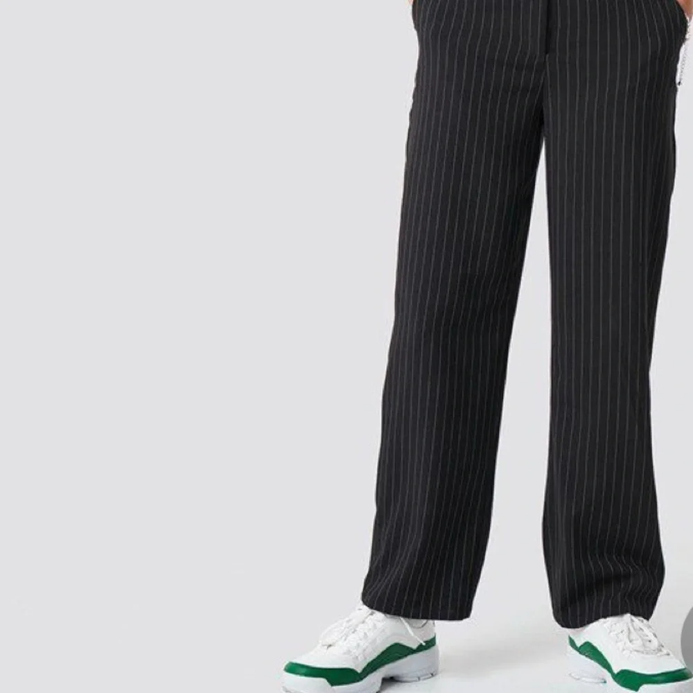 6️⃣5️⃣0️⃣ Strip Wide Leg Trousers. Size - M - Picture 15 of 17